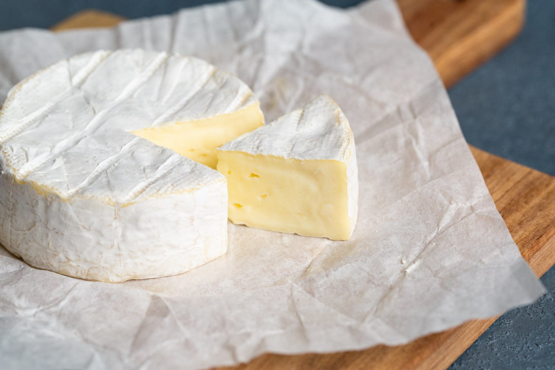 カマンベールチーズとブリーチーズ その違いを3分でわかりやすく解説 Fiano 株式会社フィアーノ